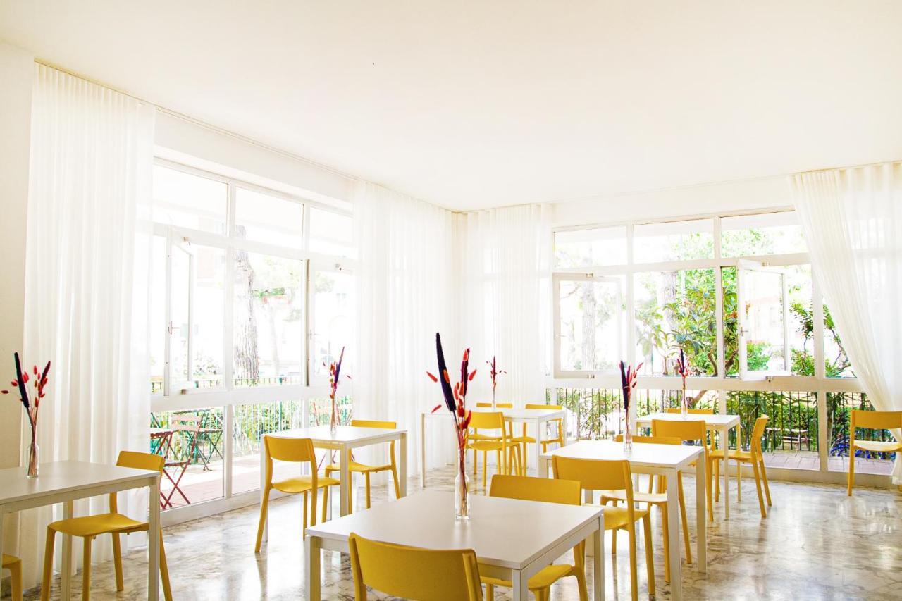 Hotel Blumen San Benedetto del Tronto Exteriör bild