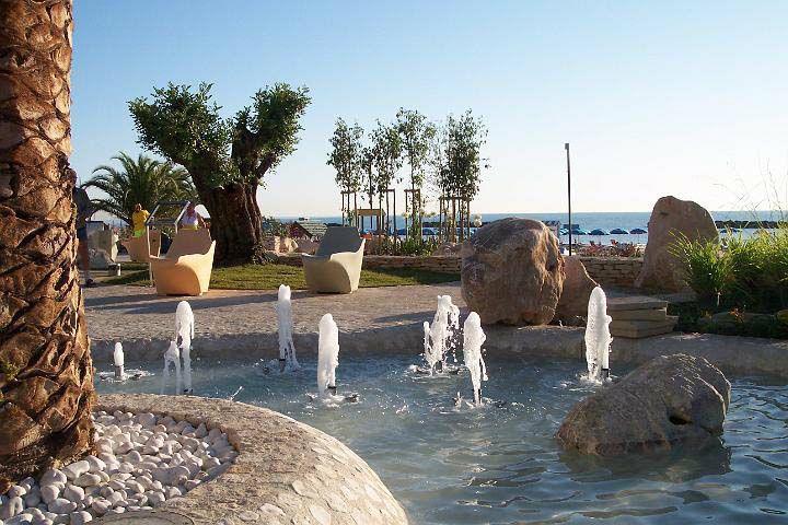 Hotel Blumen San Benedetto del Tronto Exteriör bild